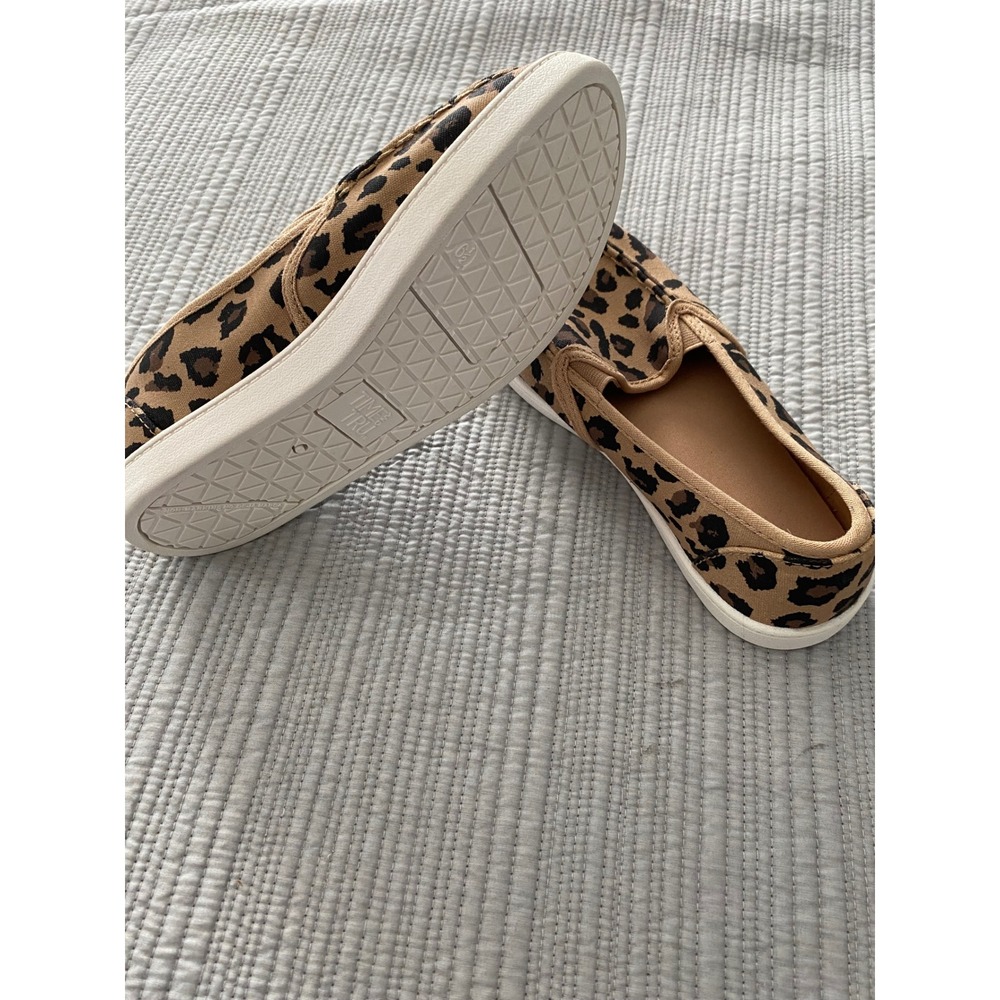 Time and Tru Slip On Sneakers Women 6.5 Brown Leopard Print Boho Casual Shoes